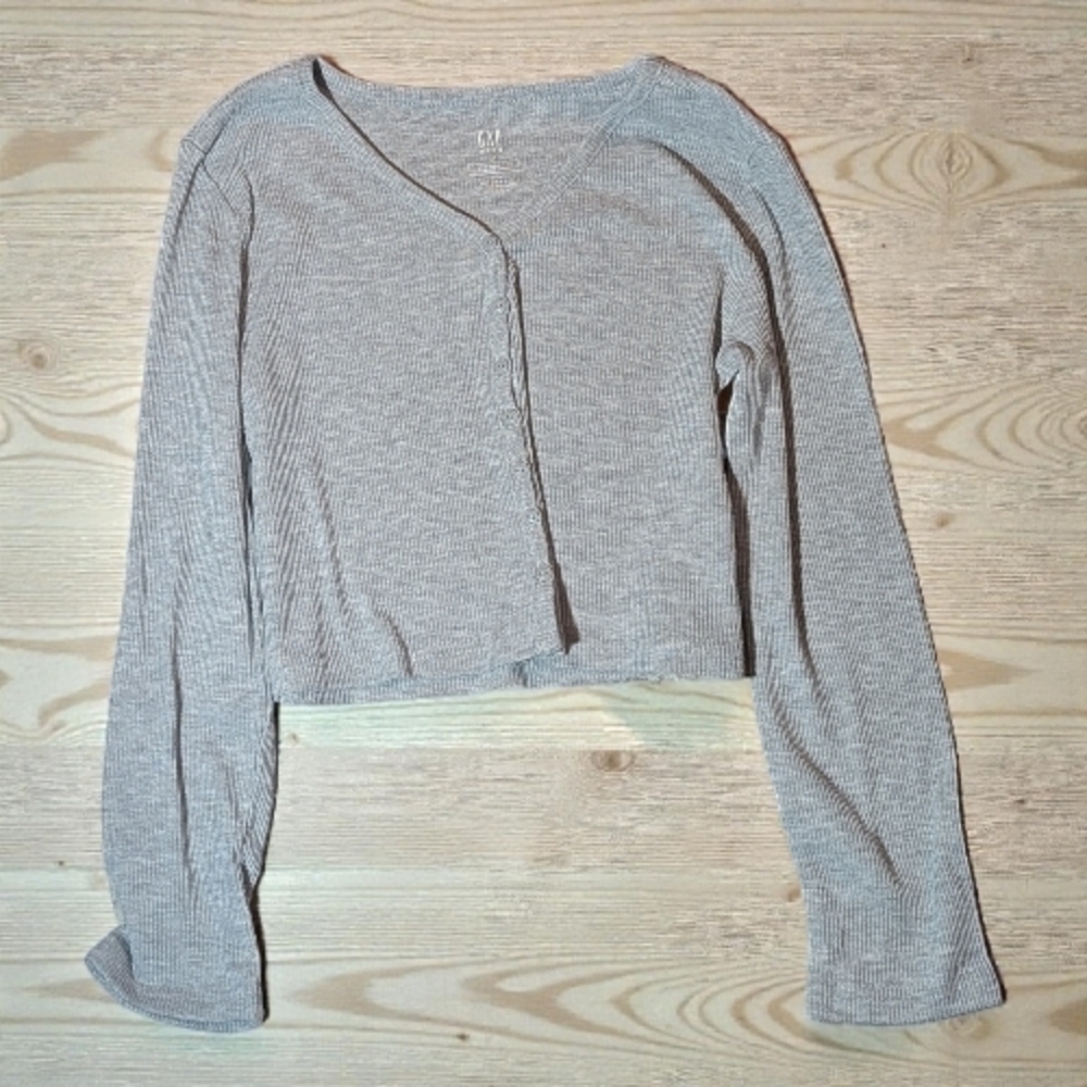 Gray V-Neck Ribbed Women's Top